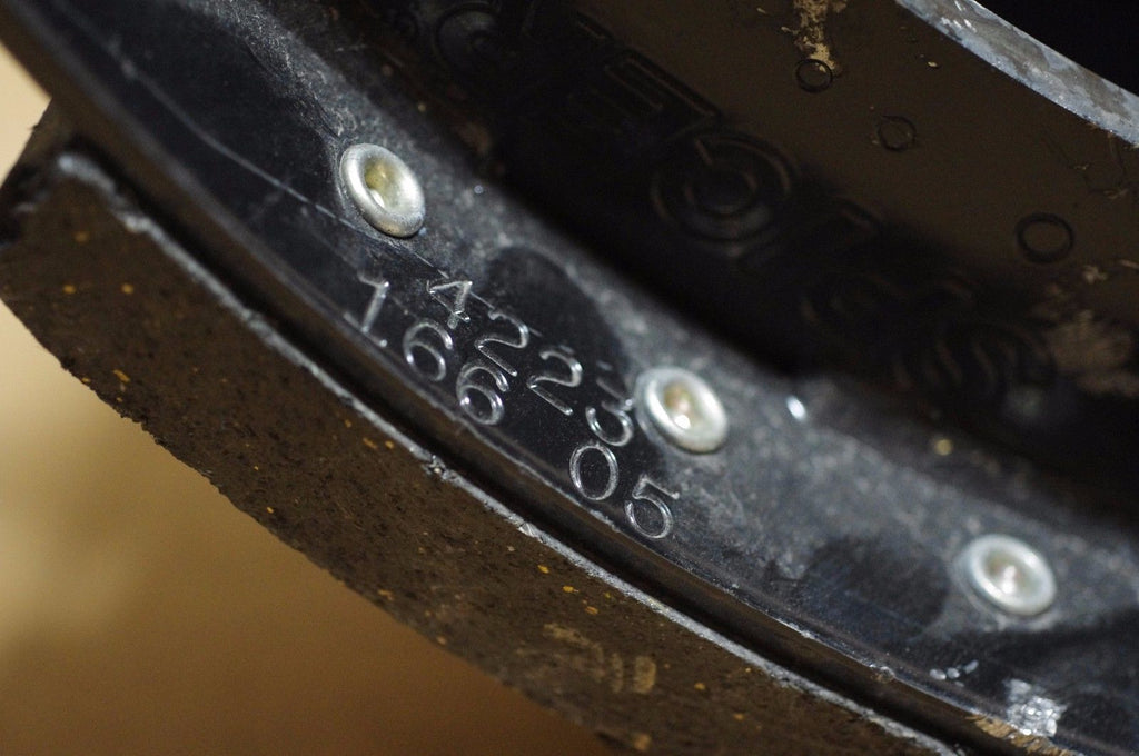 M977 HEMTT SPICER DANA BRAKE SHOE 805677 SPICER 422316605 — GCor