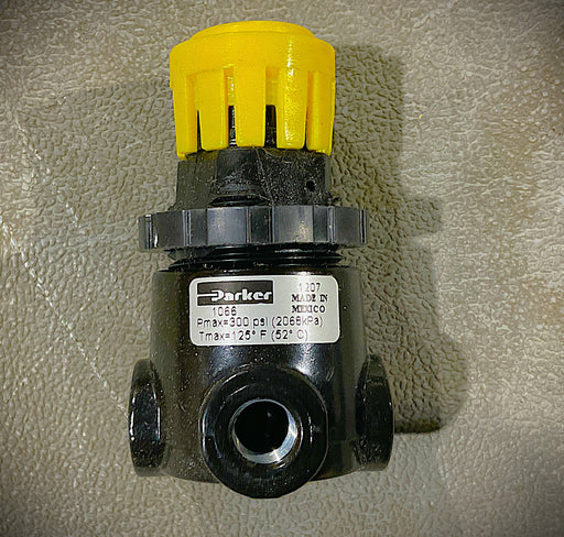 PARKER Compressed Air Regulator: 1/4" NPT, 300 Max psi, Miniature 14 CFM 4820-01-092-9221