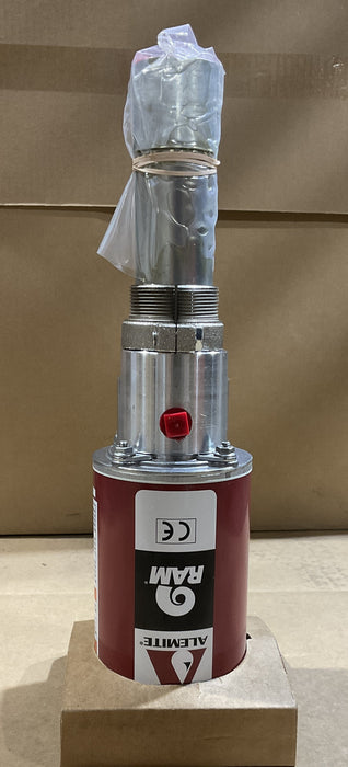 Alemite SKF 5:1 Oil Pump Stub bung mounted Pump model /part number 9968