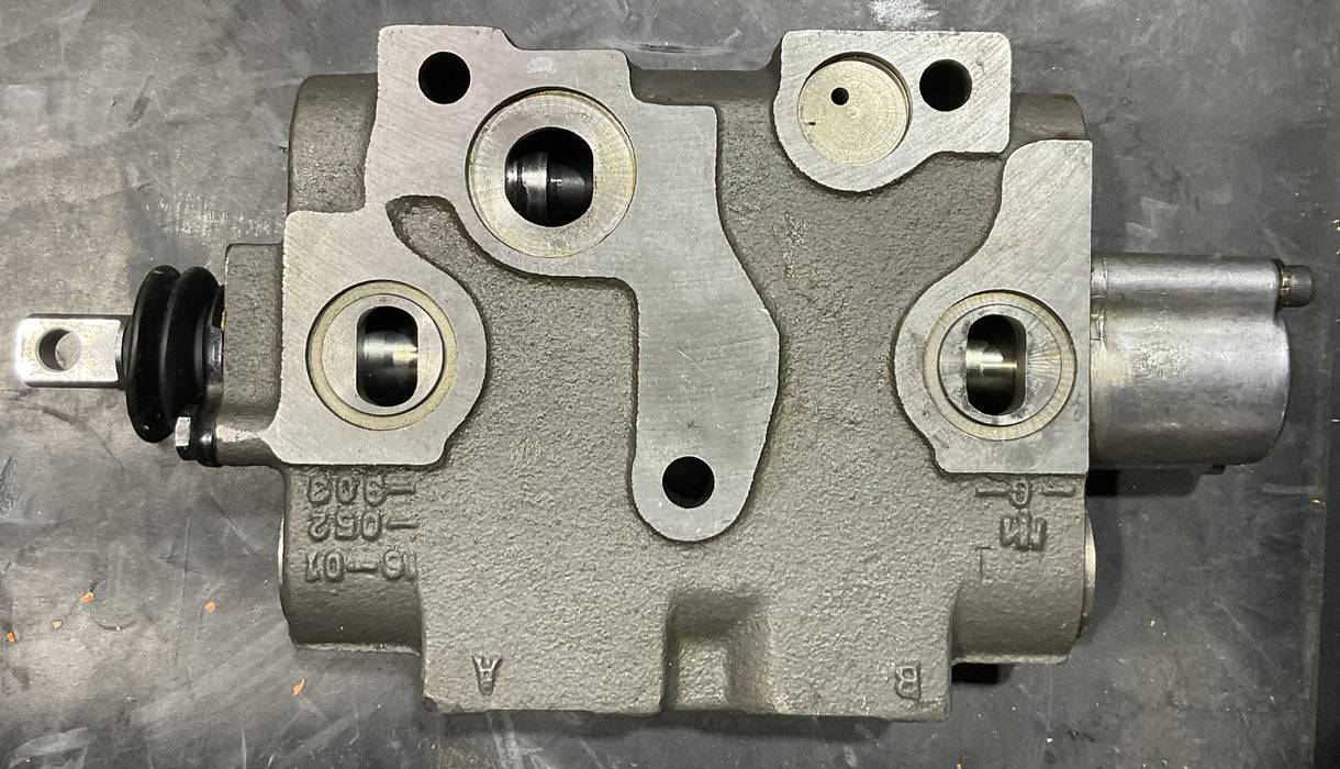 CNH N14017 DIRECTIONAL CONTROL VALVE 1150E Crawler Tractor Rexroth 16 01 552 252