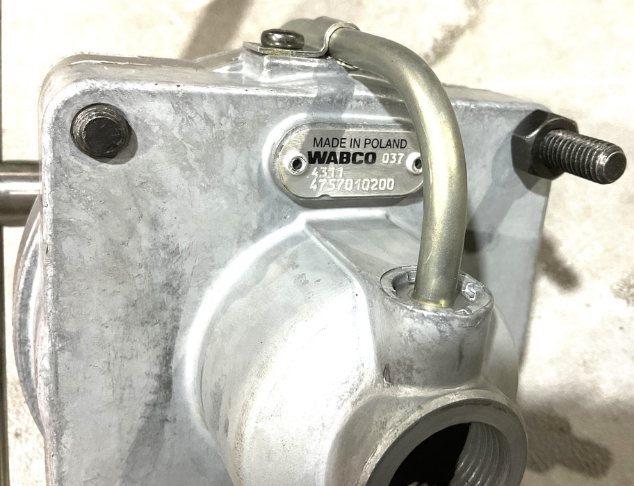 WABCO 4757010200 - Load Sensing Valve XM1076 MERITOR S4757010200