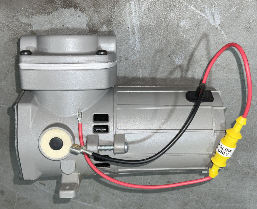 CNH MC1150E WOB-L COMPRESSOR 24V A184749 THOMAS 405ADC38/24 Thomas Oil-less