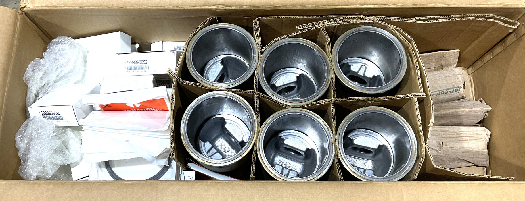 GENUINE INTERNATIONAL DT/DTA-466 IN-FRAME OVERHAUL ENGINE KIT