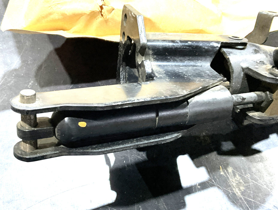 JLG ­SKY TRAK 7137623 STEERING COLUMN