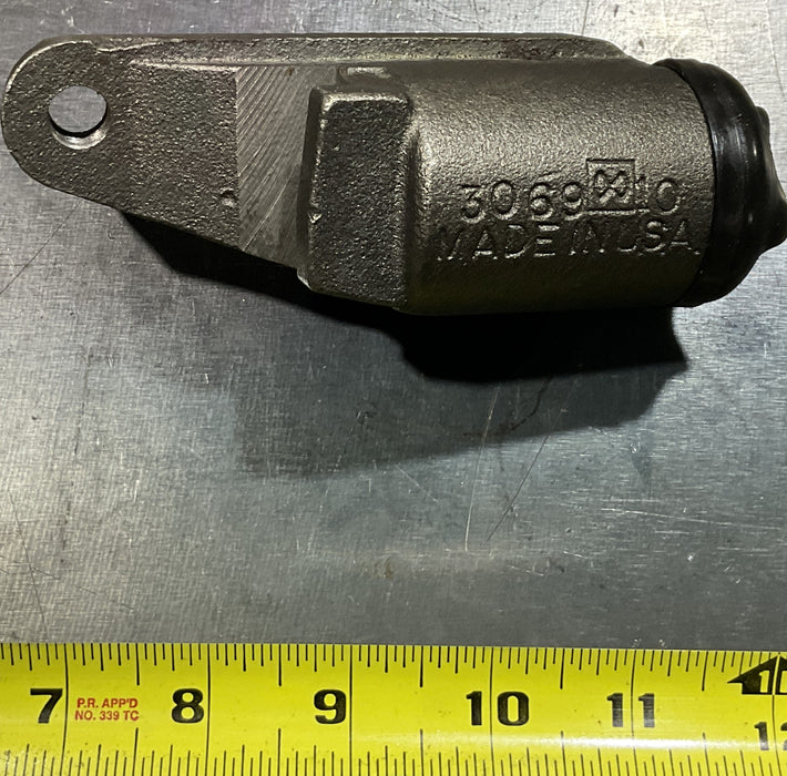 BENDIX WHEEL CYLINDER 33714 DELCO 172-308 CHRYSLER 2908735 FORD C4TZ2062D