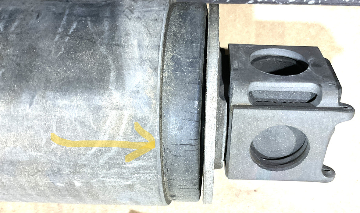 (NOS) HENDRICKSON 34013-088L Suspension Equalizer Beam End Bushing