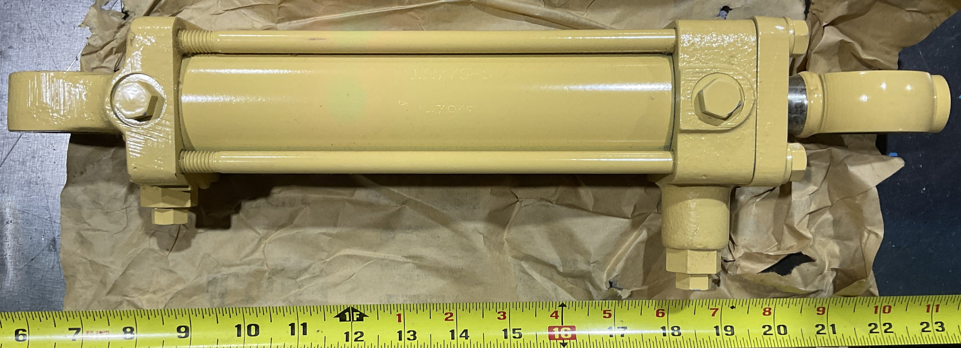 CAT 4T-7819 HYDRAULIC CYLINDER 621B 639D 627B 621B 621R 637D 623B 631D 621 633D