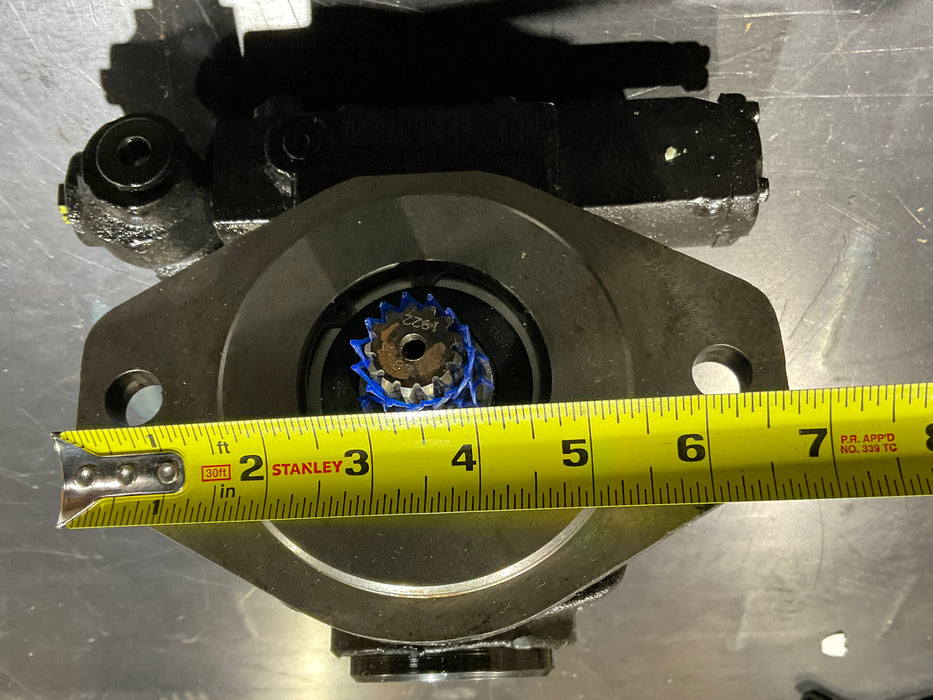 NEW Oilgear Hydraulic Pump PN 267585, 1EFH8-10019118