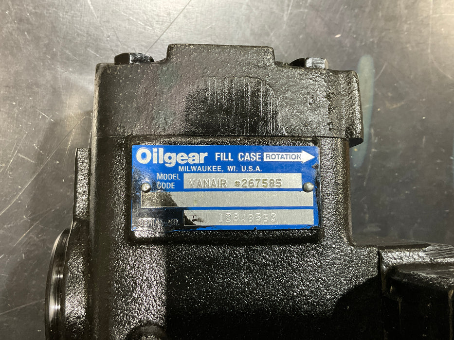 NEW Oilgear Hydraulic Pump PN 267585, 1EFH8-10019118