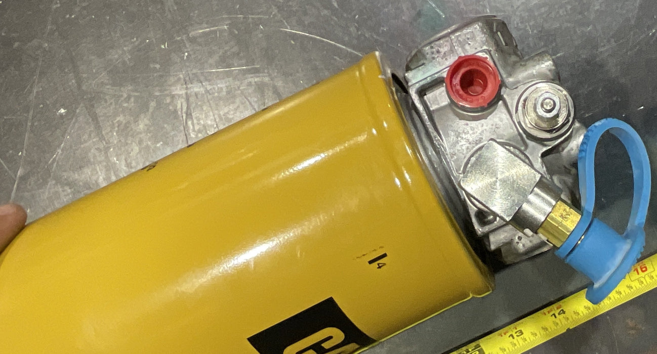 CAT FILTER 2093149 & FILTER HEAD