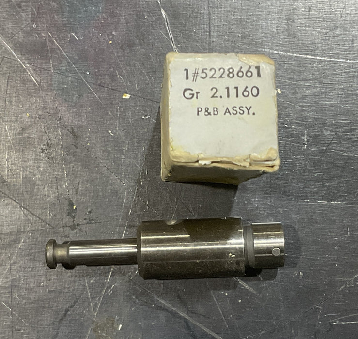 DETROIT DIESEL PLUNGER AND BARREL NOZZEL FUEL INJECTORS 5228661