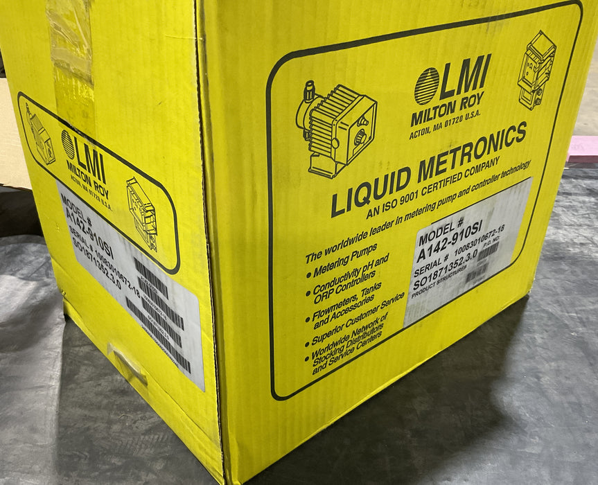 LMI Chemical Metering Pump A142-910si 1 GPH 110 psi Acrylic/PVC Manual Control