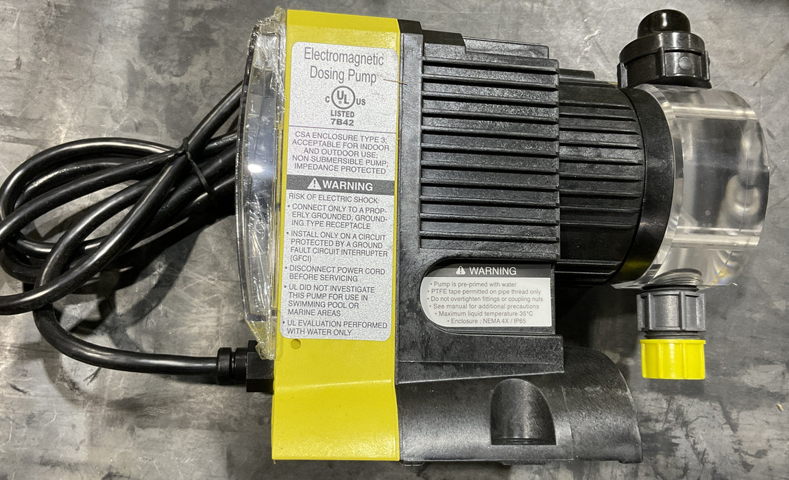 LMI Chemical Metering Pump A142-910si 1 GPH 110 psi Acrylic/PVC Manual Control