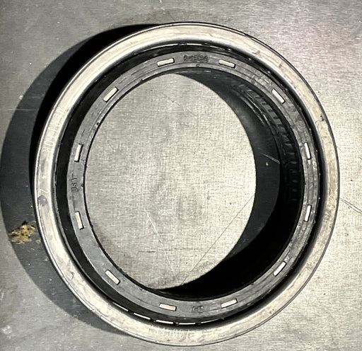 GENUINE Meritor R945007 Oil 573714C91 2502761C1