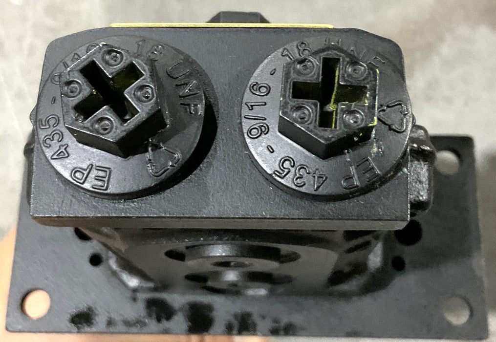 GENUINE JOHN DEERE AT493817 Hydraulic Pilot Control Valve