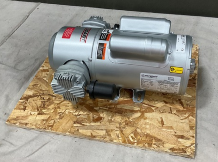 (nos) GAST 5HCD-10-M551X Piston Air Compressor, 3/4 HP, 115/220-240 VAC 1425 RPM