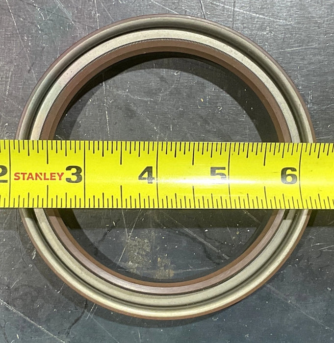 Ctis Spindle Hub Seal M1078 And M1083 Series Military Vehicles 5330-01-360-7753