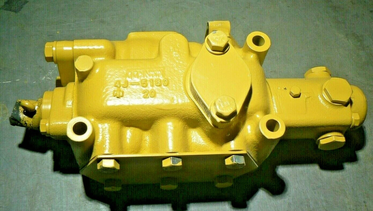 GENUINE NEW 7J-2451 Caterpillar 613 613B 615 Tractor Scraper Valve cast 4j5180