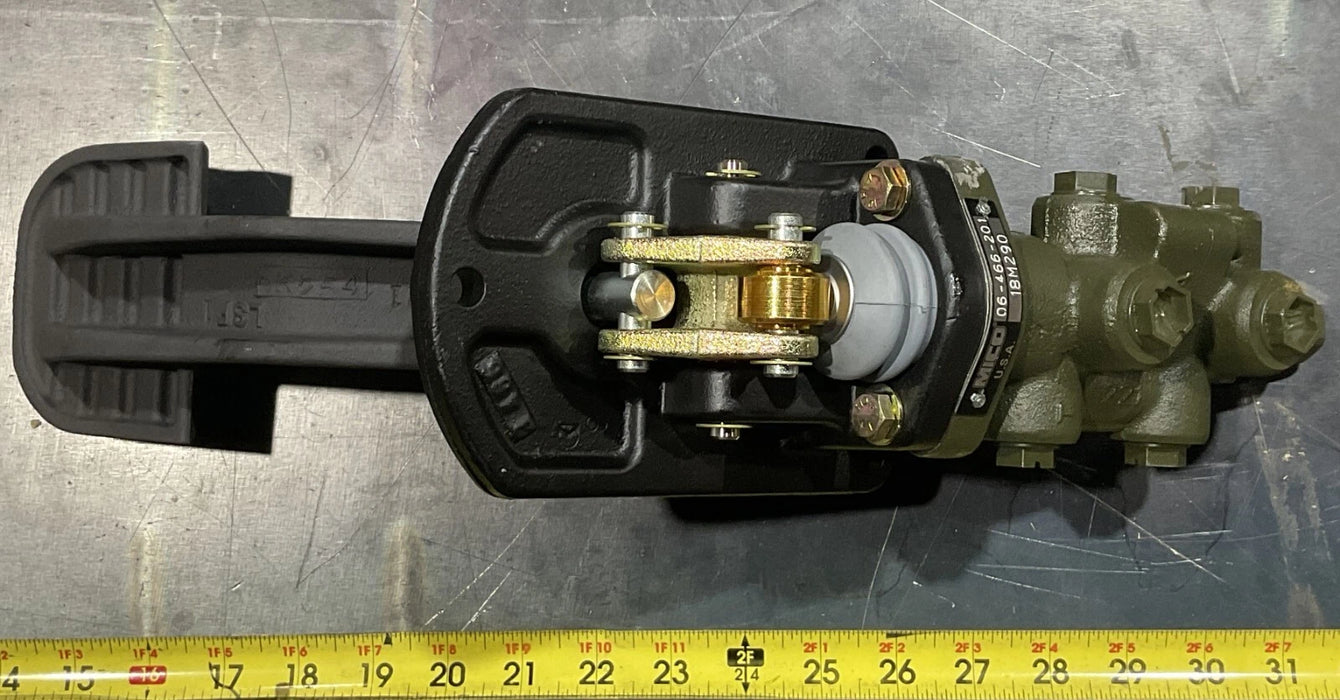 MICO 06-466-201 HYDRAULIC ACCUMULATOR