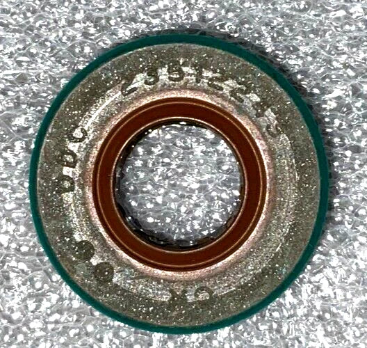 GENUINE Detroit Diesel Fuel Pump Oil Seal 23512243