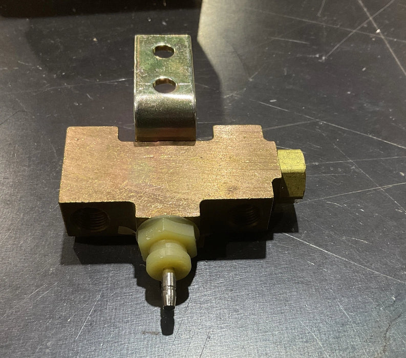 Kalmar 78625433-4 Allis-Chalmers 8625433-1 Proportioning Brake Valve