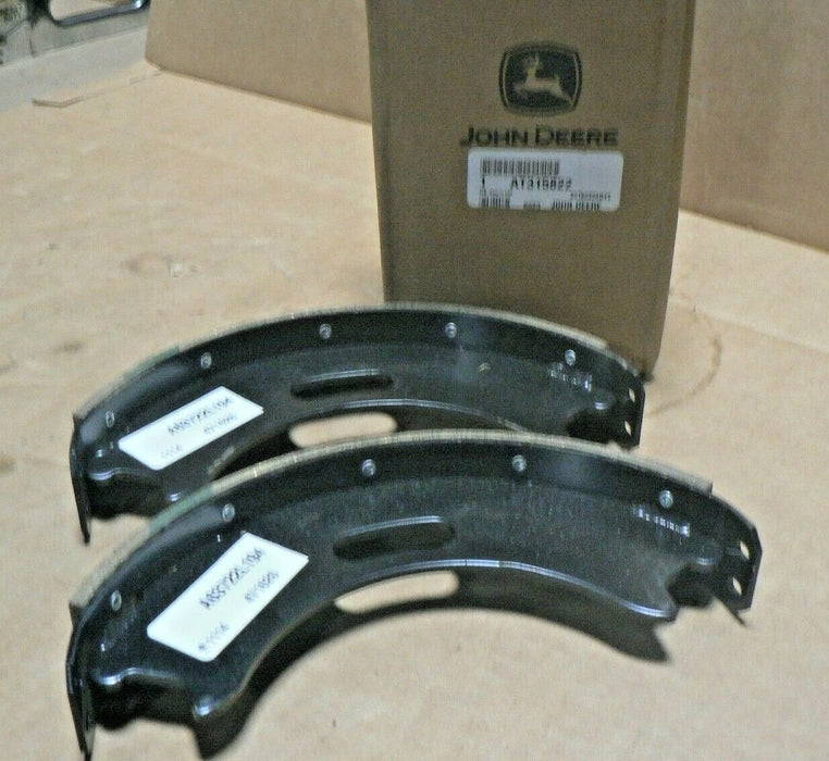 John Deere AT315822 Brake Shoe Set