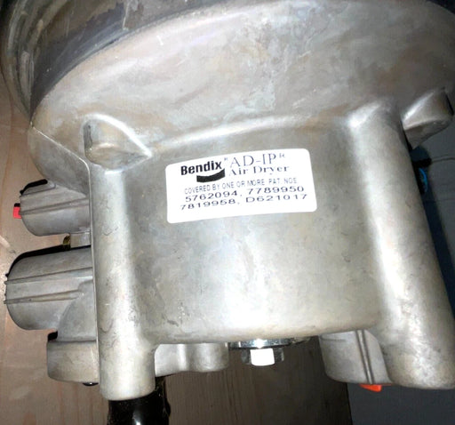 GENUINE BENDIX AD-IP Air Dryer 065613 24 VOLT OSHKOSH DEFENSE 4366116
