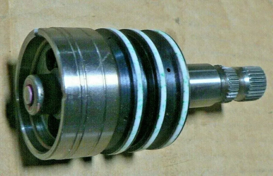M1113 Steering Gear-Stub Shaft 26056747 5742625 7832055 7832057 7846626