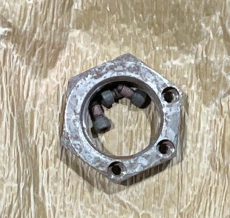 HMMWV 5717591 / 01-595-4956 NUT, GEARED HUB (SPINDLE) [300000 AND ABOVE]