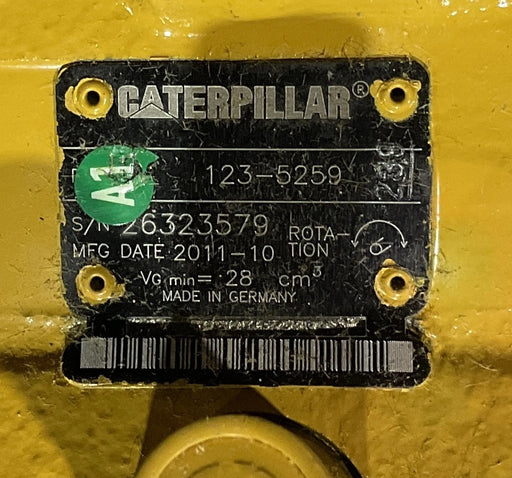 (NOS) CAT VIBRATORY COMPACTOR HYDRAULIC MOTOR
