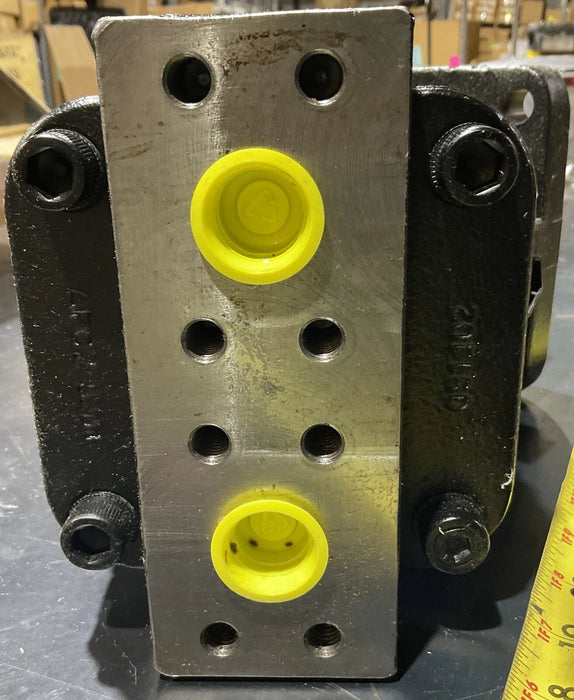 Hydro Leduc MA80CS3M0U200SVF John Deere ETN84525