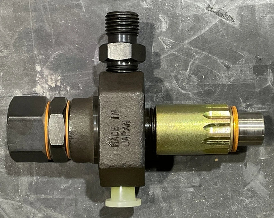 Onan Genuine OEM Part 147-0378 Fuel Injector Assembly Applicable To: Djb Dje