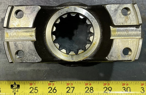 JLG TRAK 6000M UNIVERSAL JOINT OUTPUT YOKE JOHN DEERE FUNK 4007523