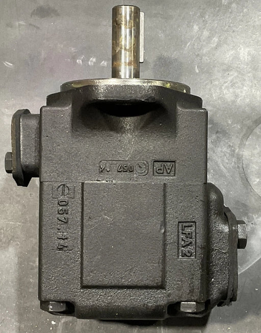 PARKER T6CMB081R00C1 HAGGLUNDS S14-28765 APPLICABLE T5SC008-1R00A 4320-01-181-5804