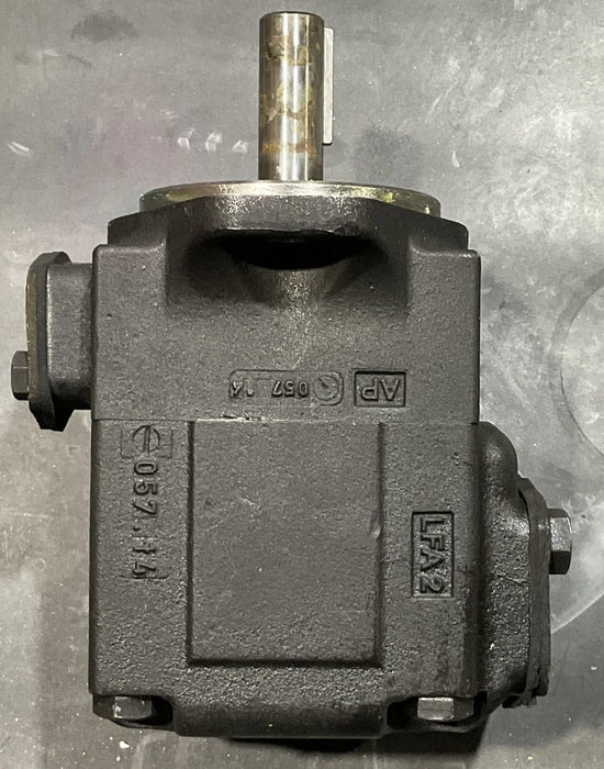 PARKER T6CMB081R00C1 HAGGLUNDS S14-28765 APPLICABLE T5SC008-1R00A 4320-01-181-5804