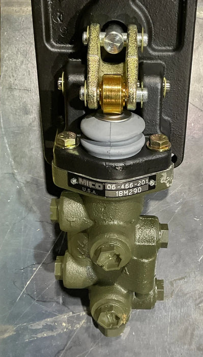 MICO 06-466-201 HYDRAULIC ACCUMULATOR