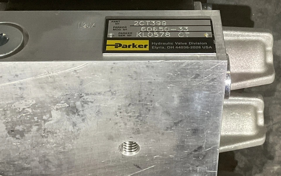 PARKER HYDRAULIC DIRECTIONAL VALVE 606550-33 606503-3 2CT399