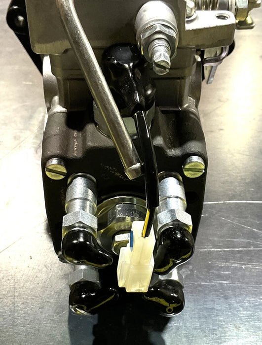 HYSTER 1357184 INJECTION PUMP- ZEXEL ISUZU 2.4L ISUZU 897048 8341 104749-5271