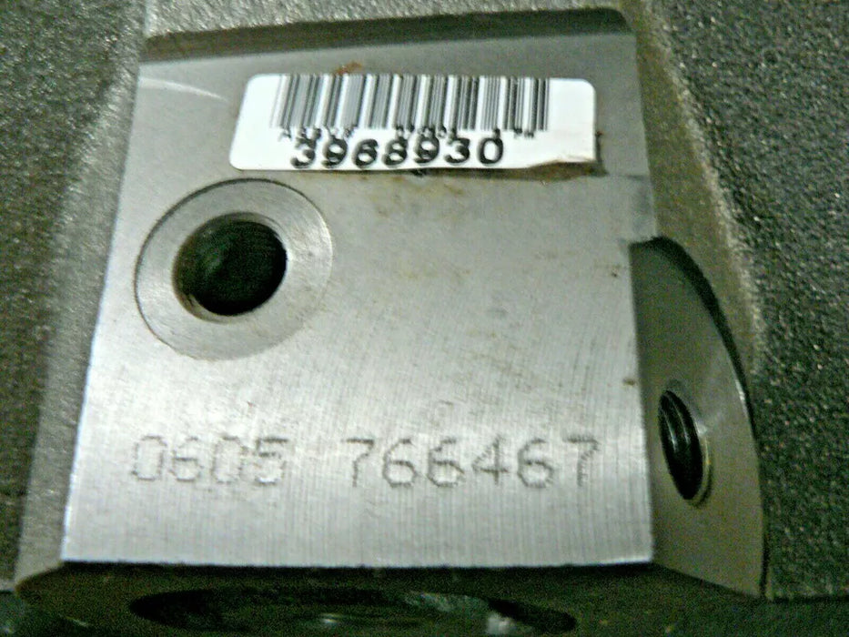 (NOS) M939A2 CYLINDER HEAD Cummins 6CTA8.3 57K4756 3968930 3802261 CAST 3936152