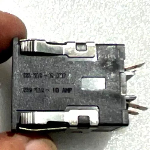 Honeywell Micro Switch AML32FBM7AD 230/125 VAC 10amp