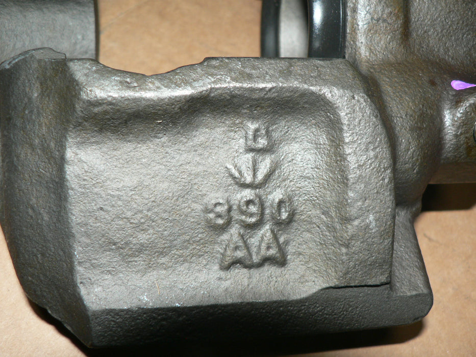 FORD BENDIX DUAL PISTON CALIPER 1980-85 FORD F350 E0TZ2B120D E0TZ2B120C