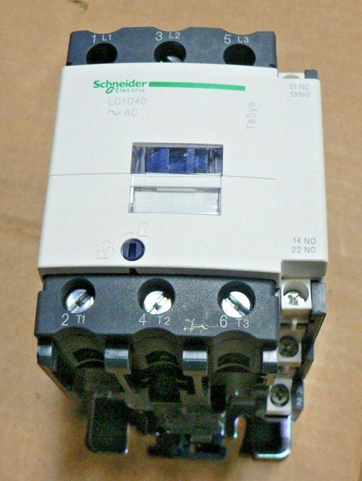 NEW SCHNEIDER ELECTRIC IEC STYLE CONTACTOR LC1D40G7 3-POLE, 120VAC COIL VOLTAGE