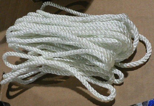 BEVIS NYLON ROPE 1/4 X 50'