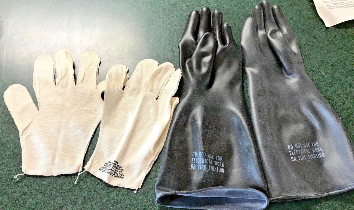 CAR WASH GLOVES W/ COTTON LINERS SMALL