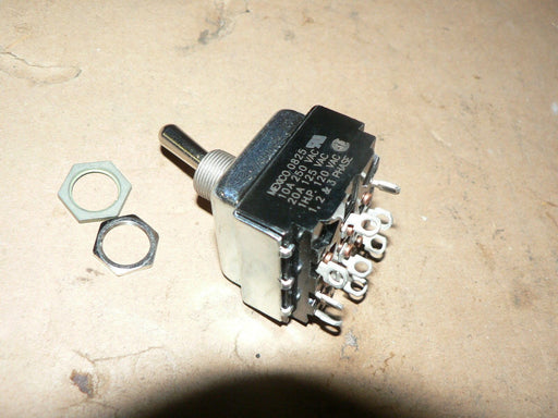 EATON  7804K13  SWITCH, TOGGLE, 3PDT, 20A, 250V