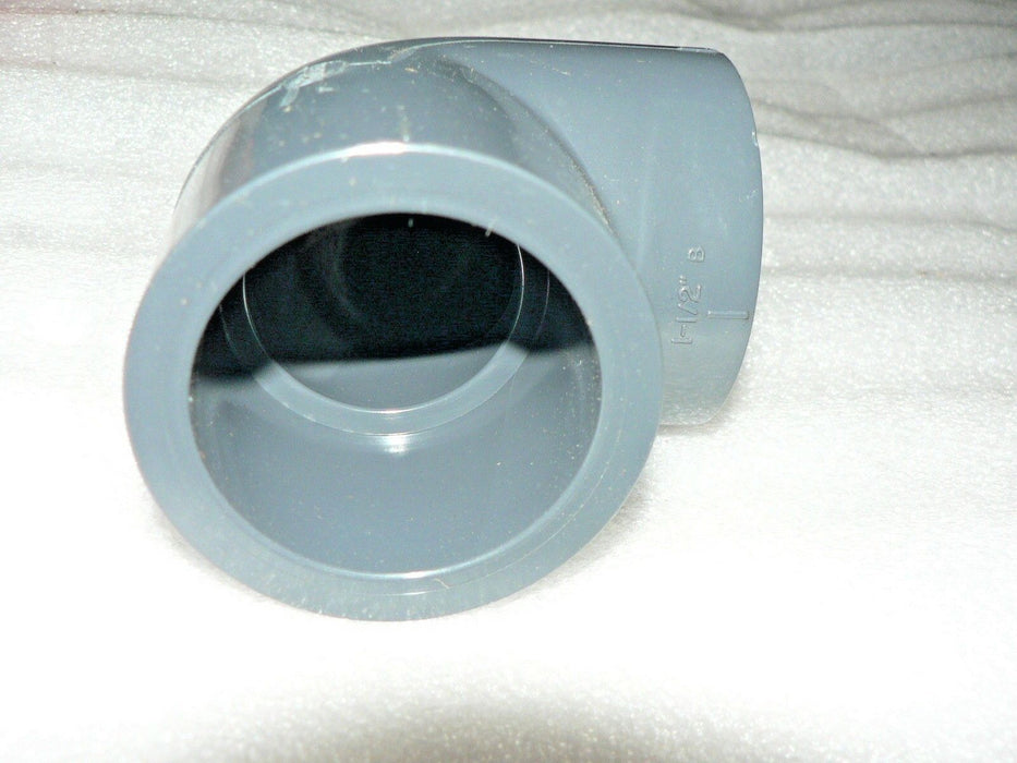 PVC Elbow, 90 ?ø, FNPT x Socket, 1-1 / 2  SCH-80 S017-015 D-2467