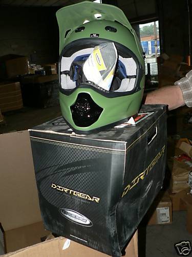 DIRT GEAR HELMET MODEL SUPER-X SIZE MEDIUM CAMO GREEN