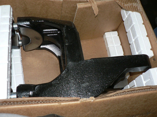 OSHKOSH SADDLE ASSEMBLY 2AG353 HME 31017-100