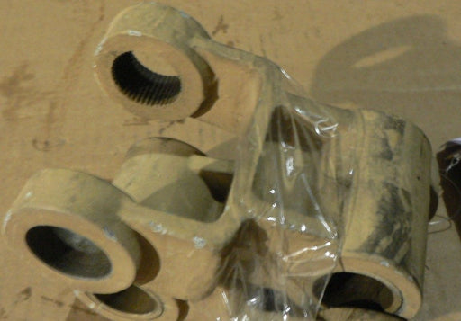 M200A1 SHACKLE LEAF SPRING TACOM P/N 7392812-1