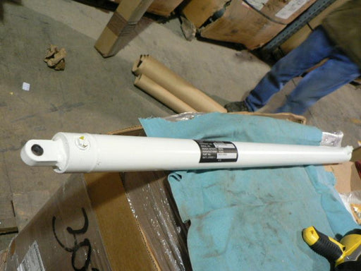 HYDRAULIC CYLINDERS 2500 PSI